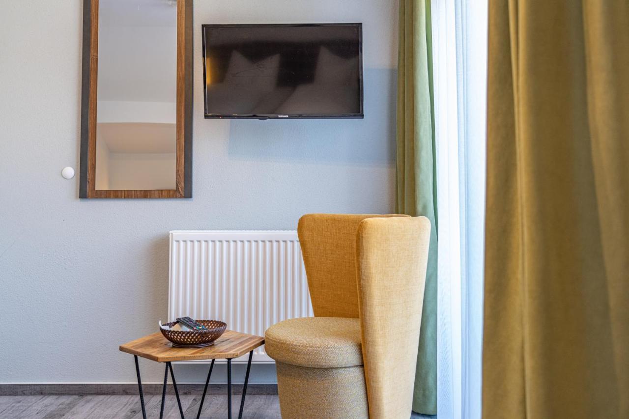 Hotel Jakob ฟุสเซ่น ภายนอก รูปภาพ