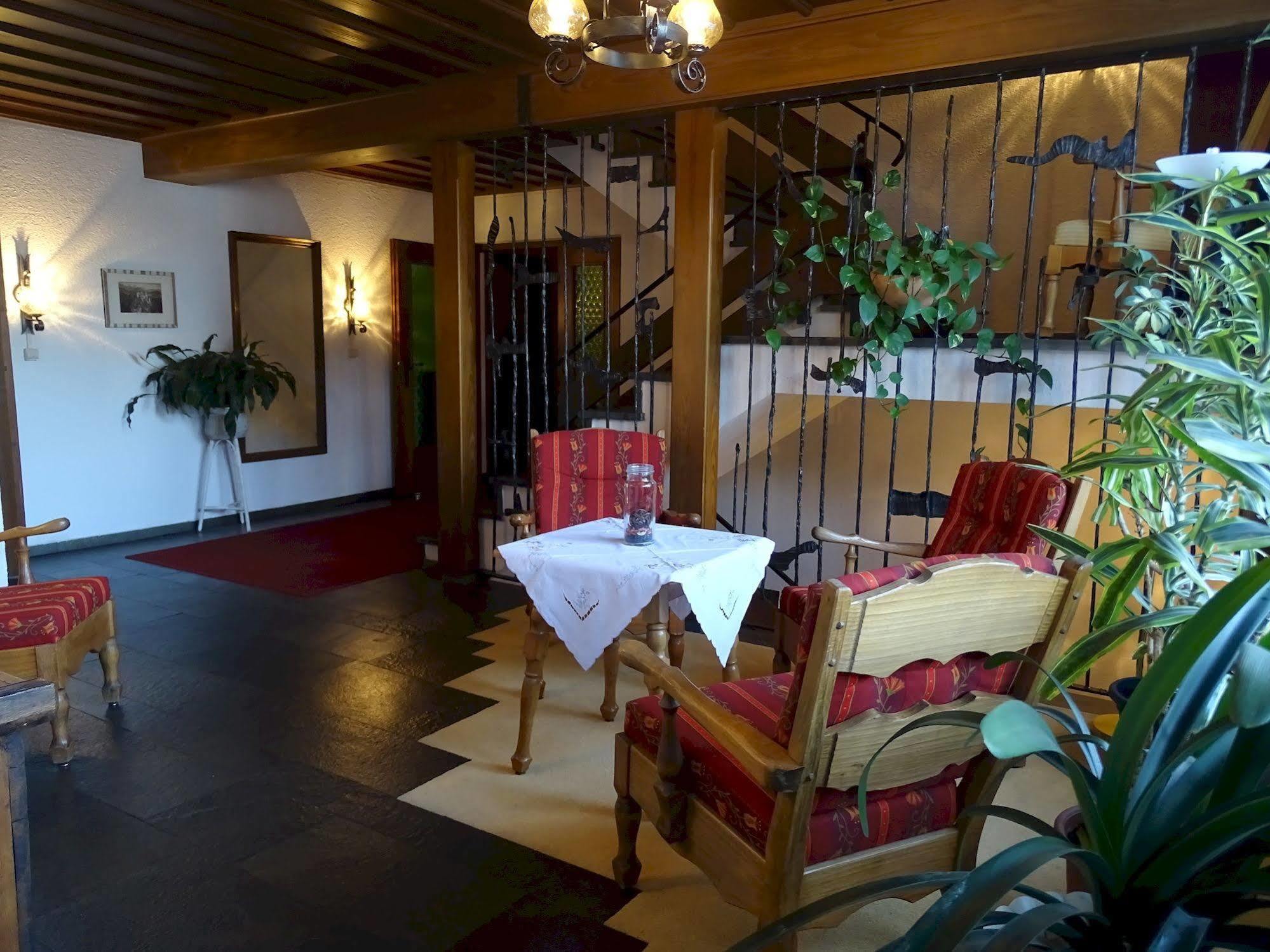 Hotel Jakob ฟุสเซ่น ภายนอก รูปภาพ