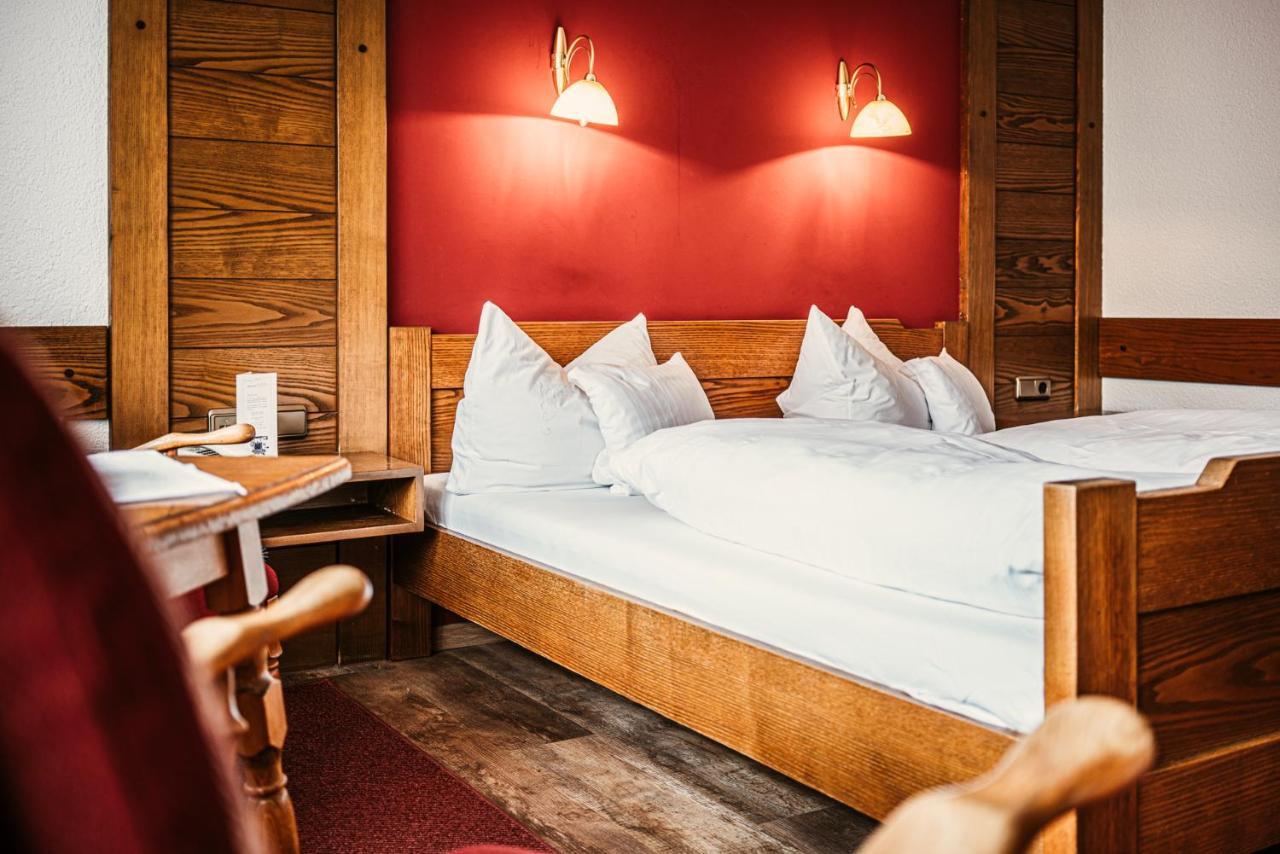 Hotel Jakob ฟุสเซ่น ภายนอก รูปภาพ
